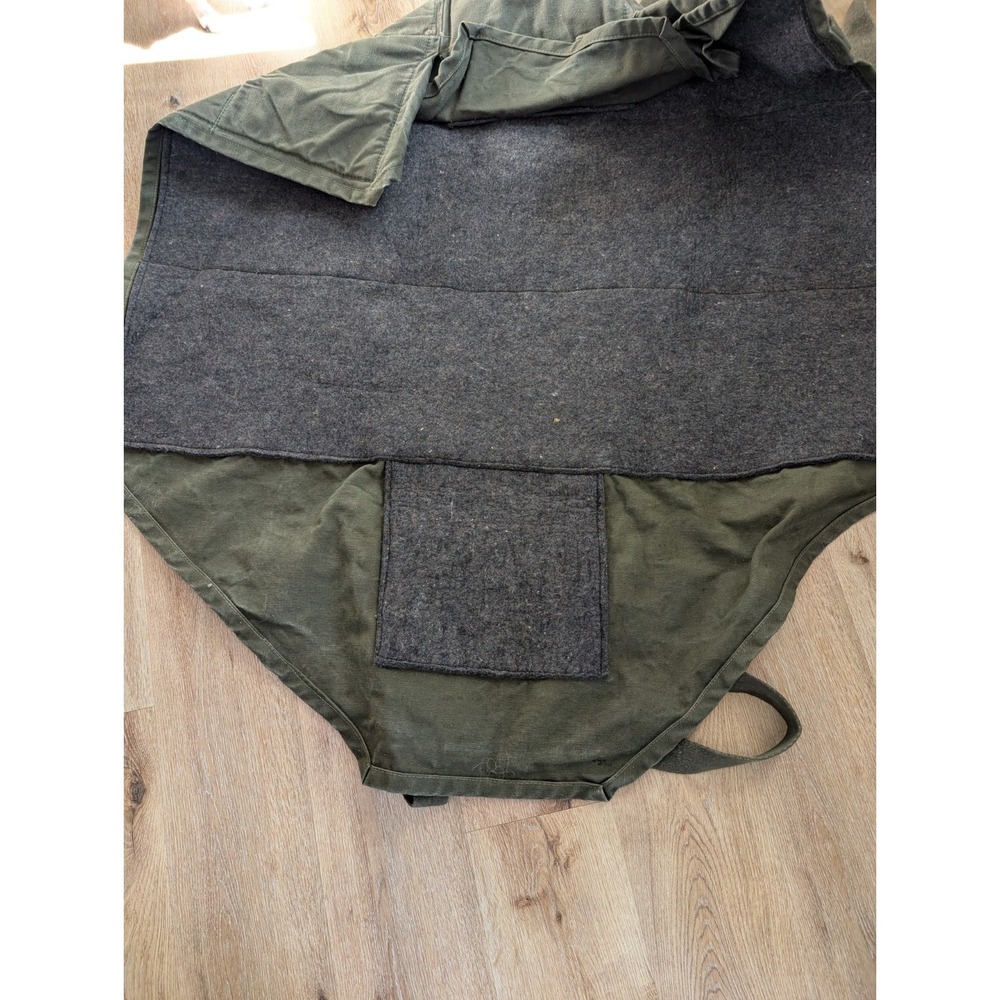 Vietnam Era US Army Airborne Parachutist's Equipment Pack‎ - Picture 10 of 16
